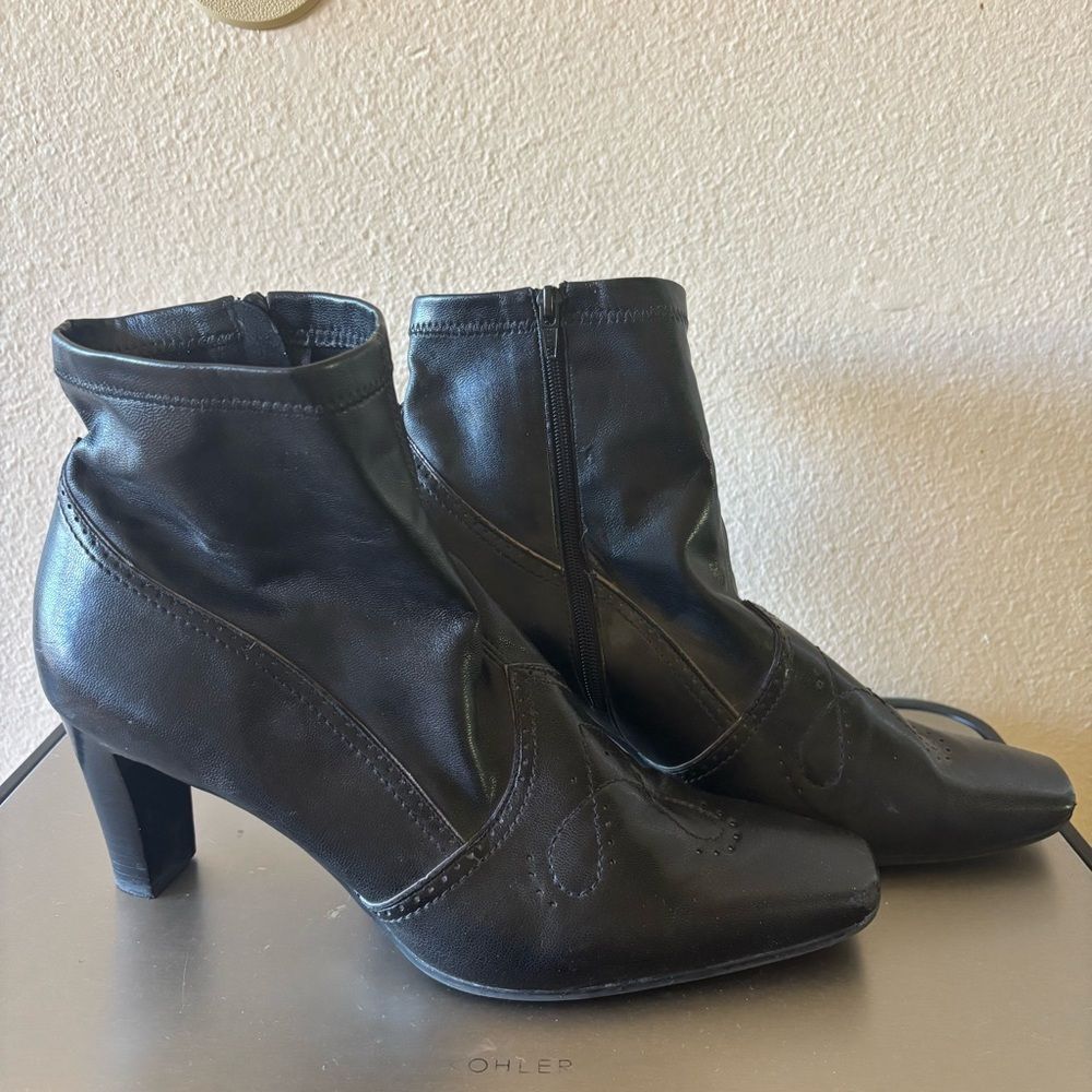 Franco Sarto side zip booties size 11